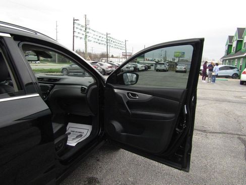 Used 2020 Nissan Rogue Sport SL w/ Premium Package image 23