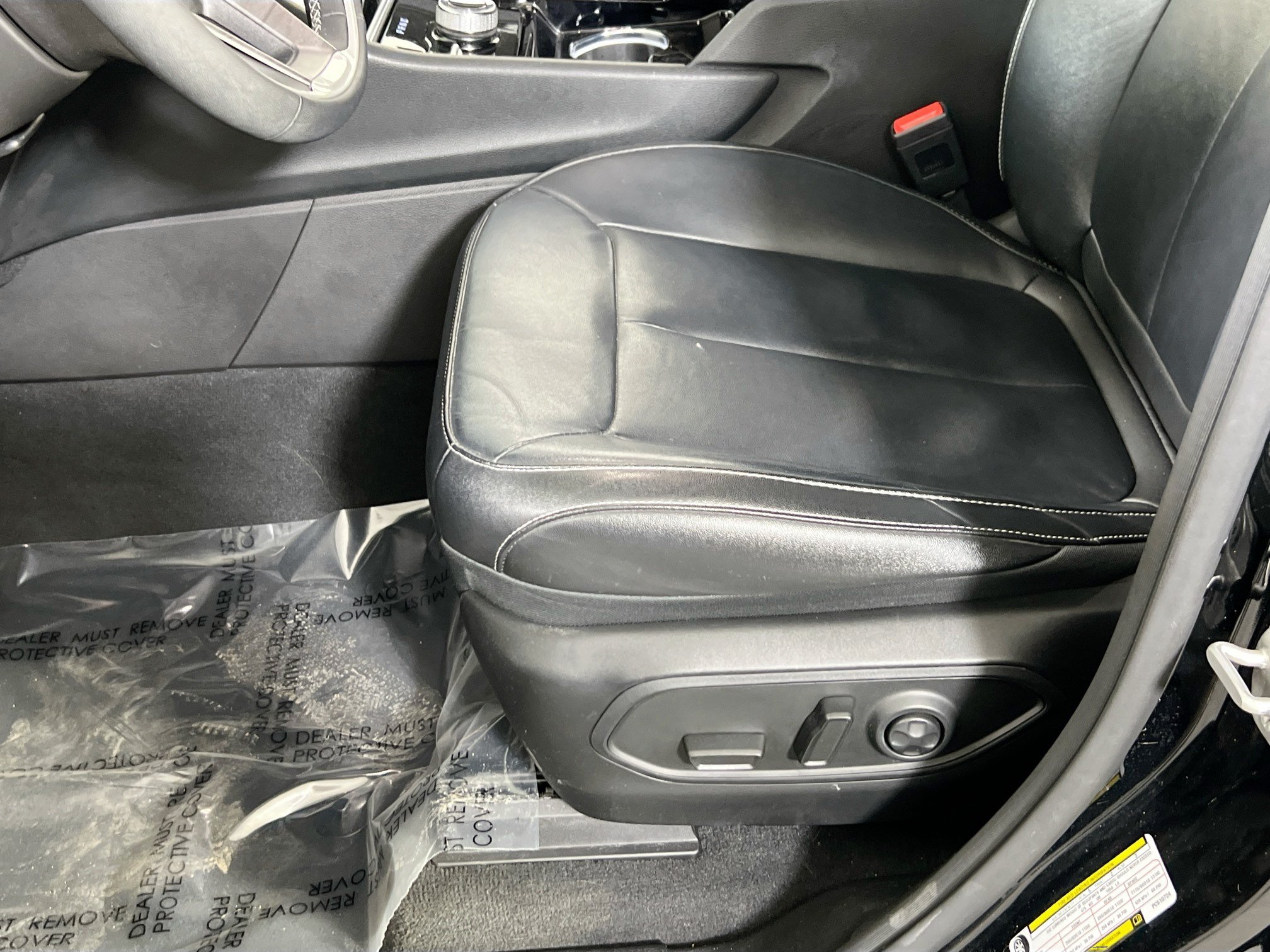 Used 2023 Jeep Grand Cherokee Limited AWD/4WD image 18