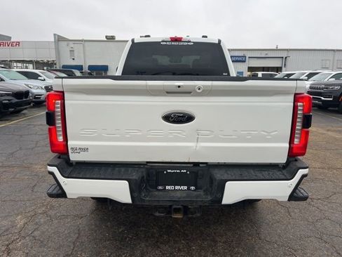 Used 2025 Ford F350 Lariat w/ Black Appearance Package image 5
