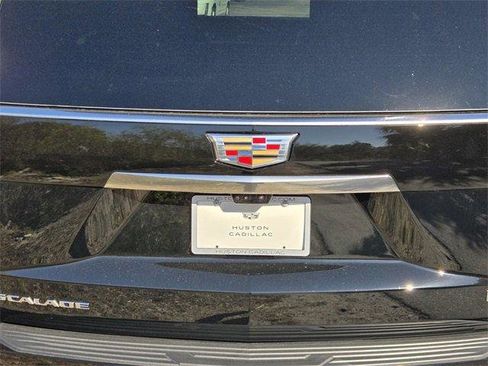 New 2026 Cadillac Escalade Luxury image 13