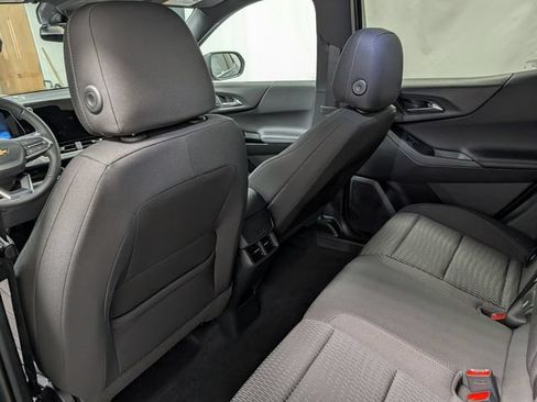 New 2026 Chevrolet Equinox LT AWD/4WD image 13