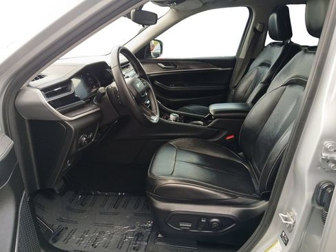 Used 2022 Jeep Grand Cherokee L Limited AWD/4WD image 19