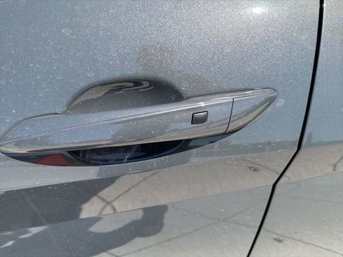 New 2026 Hyundai Elantra Limited FWD image 11