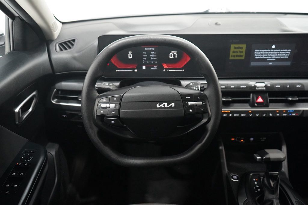 Used 2025 Kia K4 FWD image 13