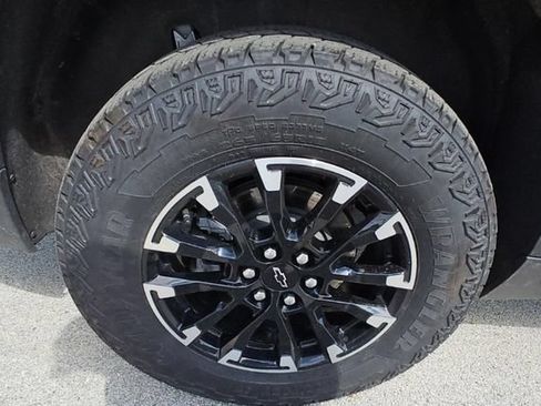 Used 2024 Chevrolet Traverse Z71 AWD/4WD image 8