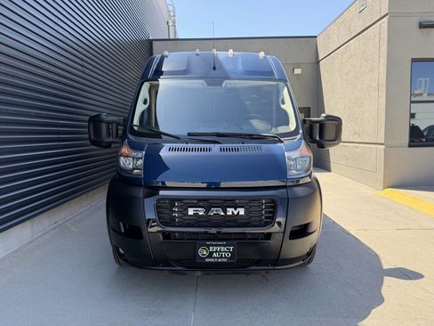Used 2021 RAM ProMaster 2500 w/ Convenience Group FWD image 4