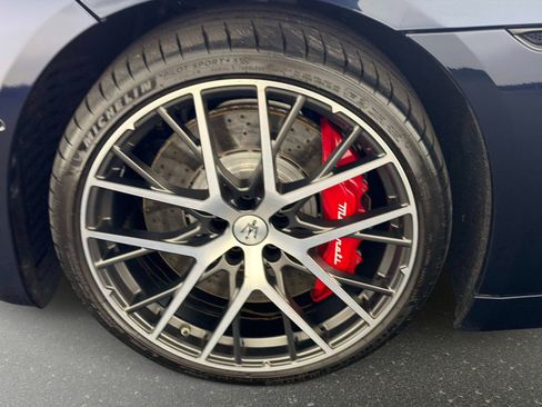 Used 2024 Maserati GranTurismo Trofeo AWD/4WD image 12