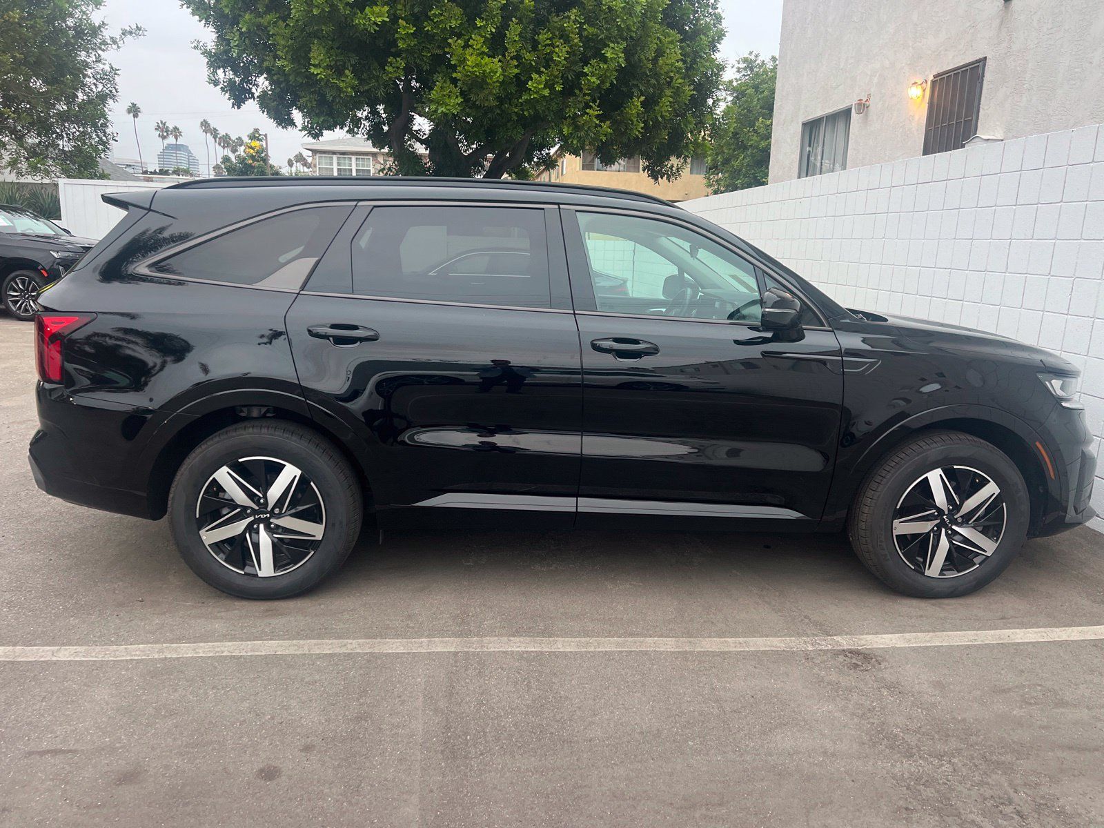 Certified 2023 Kia Sorento S w/ Panoramic Sunroof Package FWD image 6