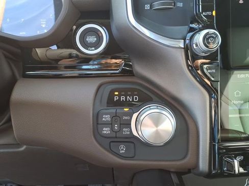 New 2026 RAM 1500 Laramie AWD/4WD image 21