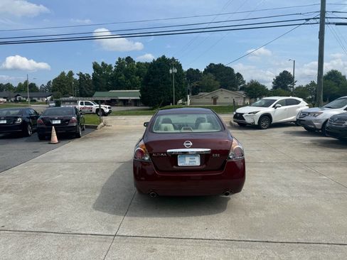 Used 2012 Nissan Altima 2.5 S FWD image 6