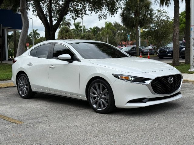 Used 2024 MAZDA MAZDA3 s FWD image 3
