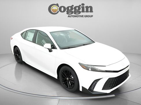 New 2026 Toyota Camry SE image 27