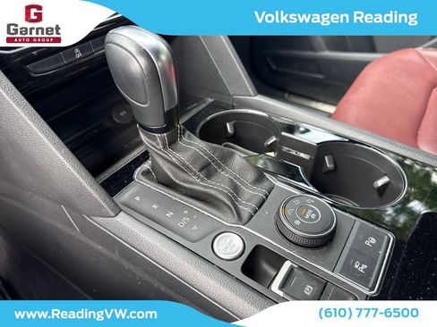 Used 2022 Volkswagen Atlas Cross Sport SEL Premium R-Line AWD/4WD image 15