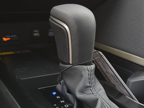 Used 2026 Toyota Camry SE w/ Convenience Package image 26