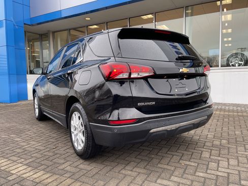 Used 2022 Chevrolet Equinox LT image 3
