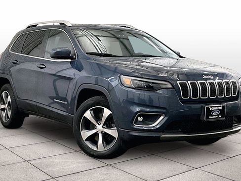Used 2019 Jeep Cherokee Limited image 2