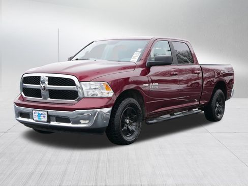 Used 2020 RAM 1500 Classic SLT image 3