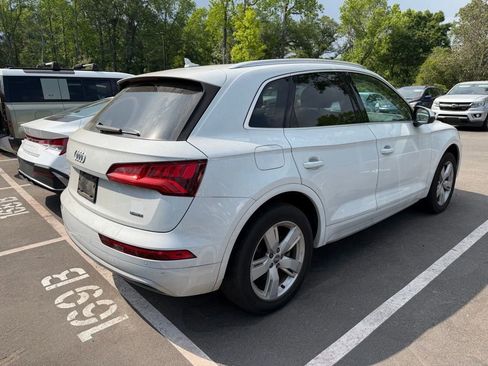 Used 2019 Audi Q5 2.0T Premium Plus w/ Premium Plus Package AWD/4WD image 5