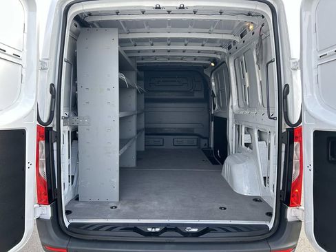 Used 2022 Mercedes-Benz Sprinter 1500 image 15