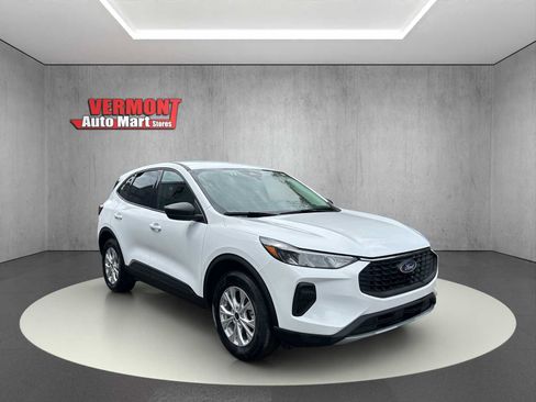 Used 2025 Ford Escape Active AWD/4WD image 1
