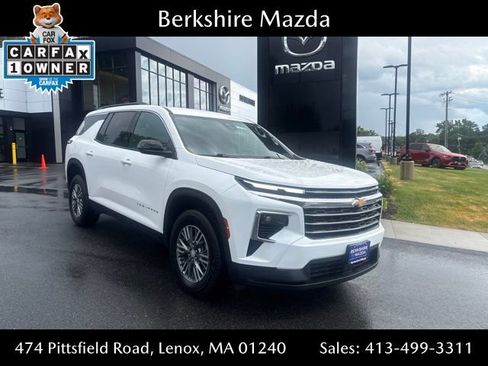 Used 2026 Chevrolet Traverse LT AWD/4WD image 1