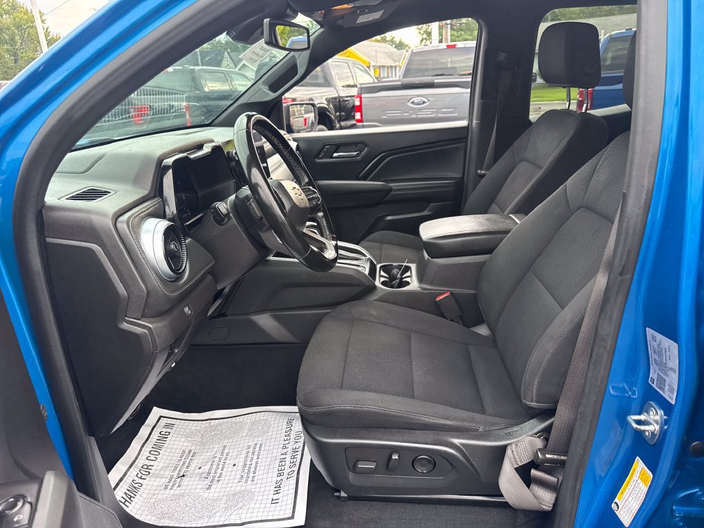 Used 2023 Chevrolet Colorado LT w/ LT Convenience Package II AWD/4WD image 26