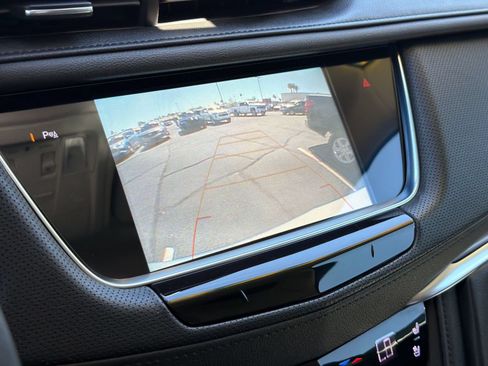 Used 2018 Cadillac XT5 Premium Luxury AWD/4WD image 19