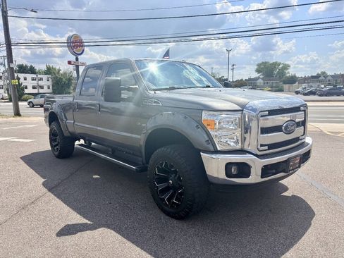 Used 2014 Ford F250 Lariat w/ Lariat Interior Package AWD/4WD image 8