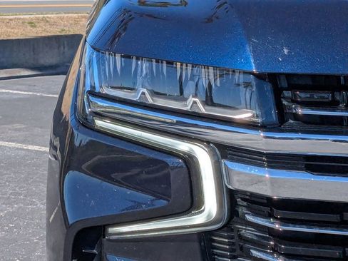 Used 2024 Chevrolet Suburban LT image 10