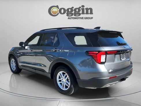 New 2026 Ford Explorer Active w/ Active Comfort Package image 4
