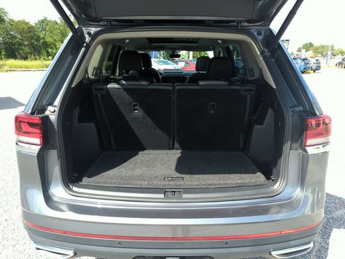 Used 2023 Volkswagen Atlas SE w/ Panoramic Sunroof Package FWD image 32