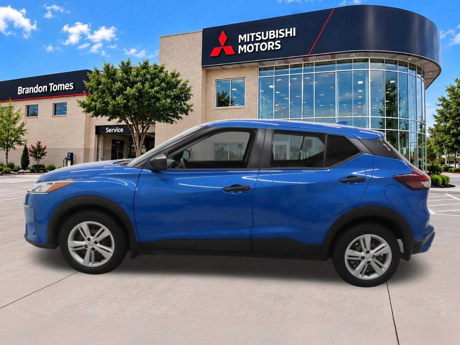 Used 2024 Nissan Kicks S FWD image 7