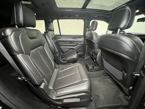 Used 2024 Jeep Grand Cherokee L Limited w/ Luxury Tech Group II image 10