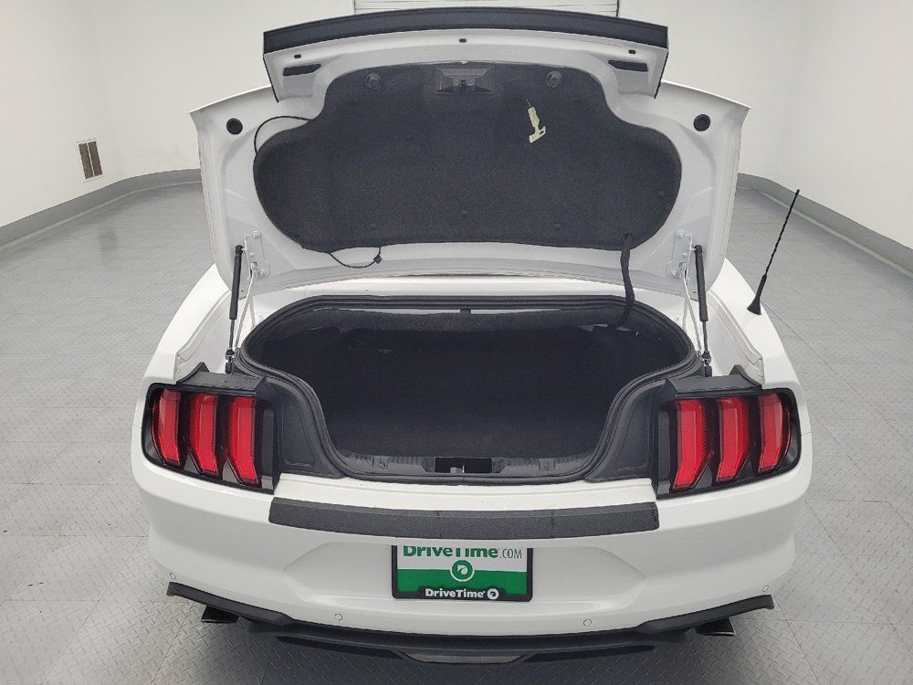 Used 2022 Ford Mustang Premium RWD image 29