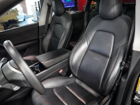 Used 2021 Tesla Model Y Long Range AWD/4WD image 4