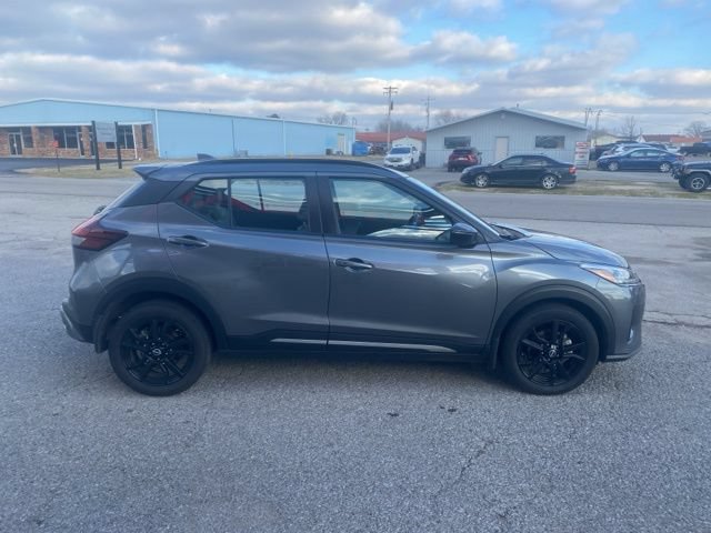 Used 2024 Nissan Kicks SR w/ SR Premium Package FWD image 7