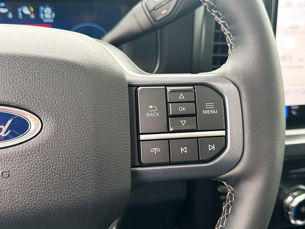 New 2026 Ford F350 Lariat w/ Lariat Premium Package AWD/4WD image 13