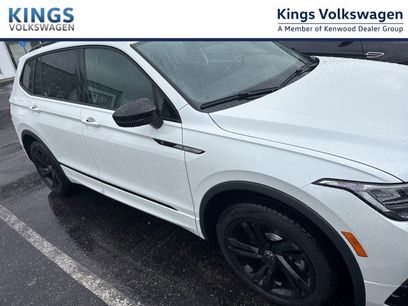 Certified 2024 Volkswagen Tiguan SE R-Line