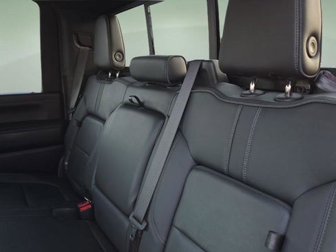 Used 2023 Chevrolet Silverado 2500 High Country w/ Z71 Off-Road Package image 23