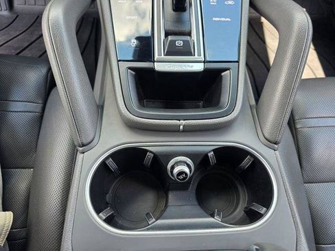 Used 2019 Porsche Cayenne AWD/4WD image 26