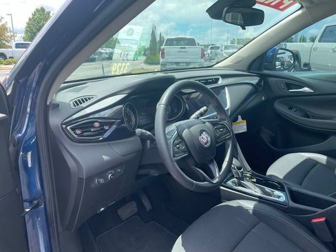 Used 2023 Buick Encore GX Select FWD image 2