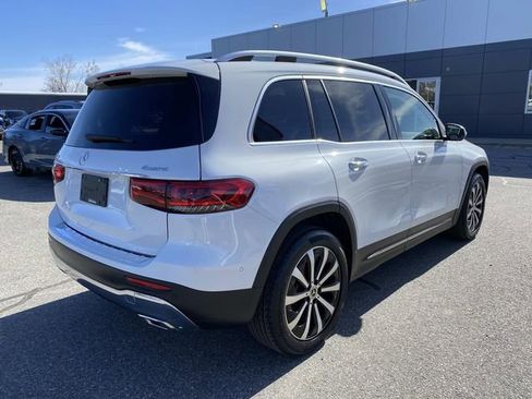 Used 2023 Mercedes-Benz GLB 250 4MATIC image 7