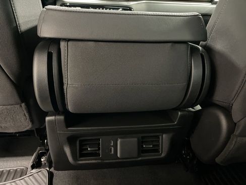 Used 2025 Chevrolet Silverado 1500 LT image 20