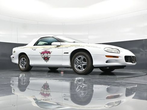 Used 1999 Chevrolet Camaro Z28 RWD image 40