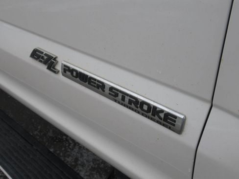 Used 2017 Ford F350 Platinum w/ Platinum Ultimate Package image 5