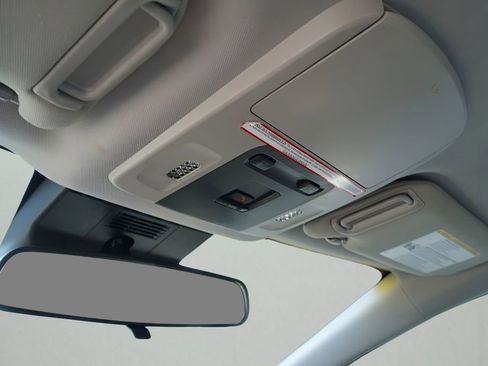 Used 2025 Toyota Camry LE image 27