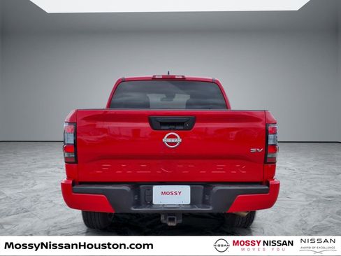 Used 2023 Nissan Frontier SV w/ Tow Package image 8