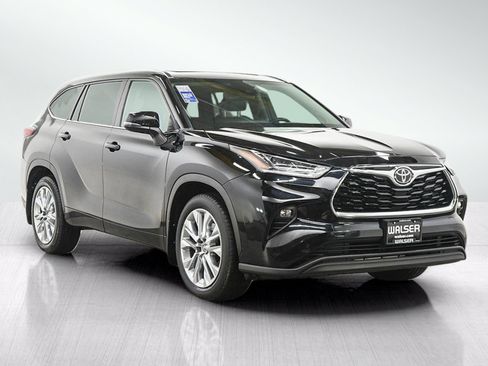 Used 2020 Toyota Highlander Limited AWD/4WD image 7