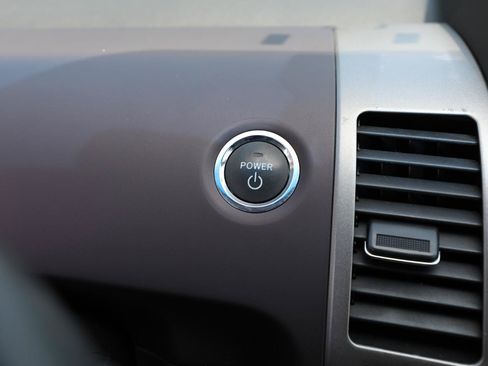 Used 2005 Toyota Prius FWD image 19