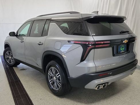 Certified 2026 Chevrolet Traverse LT AWD/4WD image 8